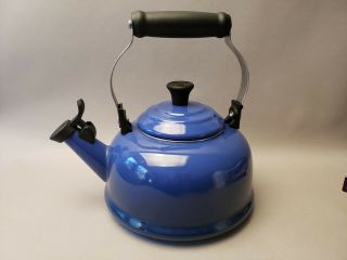Le Creuset 1.  7l Dark Cobalt Blue Classic Tea Water Kettle Teapot Vintage