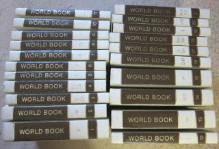 Vintage The World Book Encyclopedia Complete Set 1972 Edition