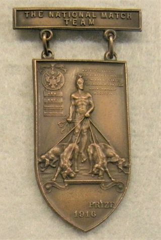 U.  S.  W.  W.  I Obsolete " National Trophy Match " (dogs Of War) Badge - 1916