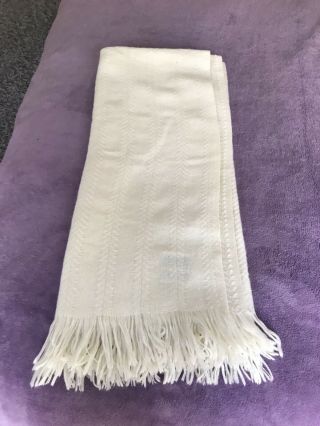 VINTAGE FARIBO WOOL BLEND OFF WHITE TEXTURED THROW WITH FRINGE 53 X 54 2