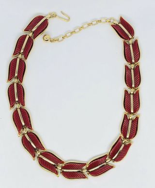 Vtg Crown Trifari Gold Tone Red Lucite Tulip Links Necklace Choker 16”