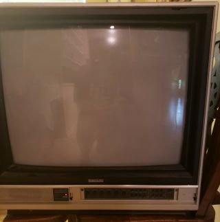 Vintage Montgomery Ward Crt Color Retro Gaming Tv No Remote