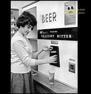 Beer Vending Machine Photo 1950s Vintage Girl Print Bar Sign Art Pub