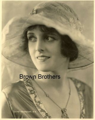 Vintage 1920s Hollywood Actress Pretty Mary Astor Floppy Hat Dbw Portrait Photo