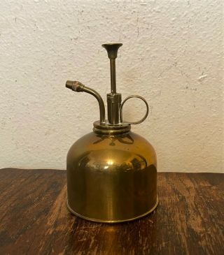 Vintage Brass Oil Can Thumb Pump Spray Diffuser - Hong Kong 333 107 - 6 "