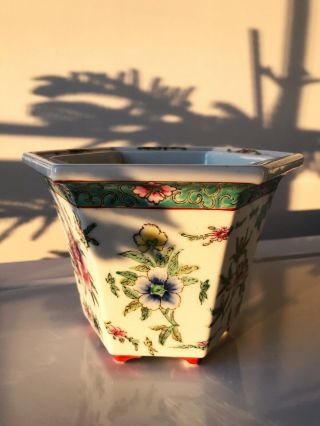 Vintage Oriental Japanese Porcelain Ware Floral Flower Plant Planter Vase Pot