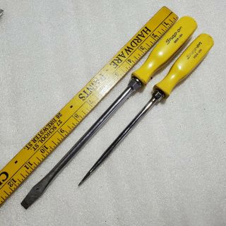 2 Vintage Snap On Yellow Handle Screwdrivers Ssd8 & Ssd6 Usa Made.