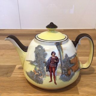Vintage.  Royal Doulton " Romeo " Ceramic Tea Pot.  Made In England Approx.  14cm 460