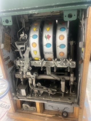 1940 ' s Mills 5 - cent BLUE BELL Hi - Top Antique Slot Machine.  NEEDS REPAIR/RESTO 4
