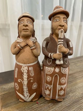 Vintage Peruvian Folk Art Statue 8 1/2” Tall - Hand Painted Clay
