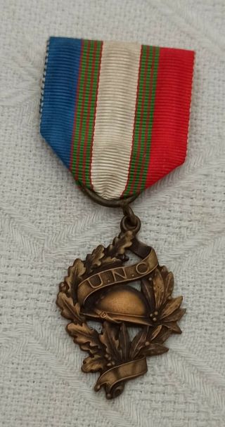 Ww1 French Unc Union Nationales Des Combattants Bronze Medal Soldier Veteran