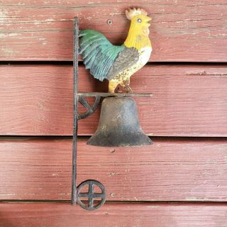 Vtg Rustic Cast Iron Rooster Dinner Bell Wall Mount Hanging 14 " Farmhouse Decor