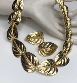 Vintage Signed Trifari Gold Tone Leaf Linked Necklace & Clip On Earrings Set