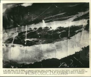 1975 Press Photo Pearl Harbor Attack As It Appeared From Japanese Plane Camera