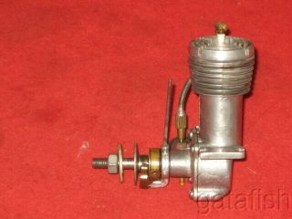 Vintage 1946 Cannon 300 30 Gas Spark Ignition Model Airplane Engine