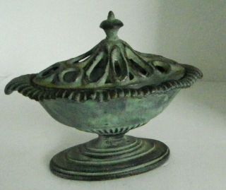 Vintage Vm Virginia Metalcrafters Oval Cache - Pot 26 - 5 Cast Iron Urn Pot With Lid