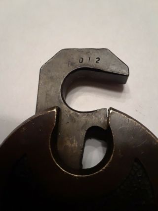 Antique/Vintage Yale Lock Co 6 Lever Push key type Pancake Padlock & key 3