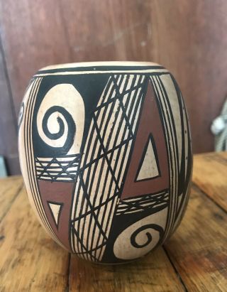 Antoinette Silas Pottery / Well Known Native American Artist