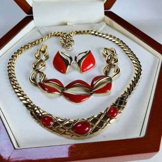 Vintage Jewellery Signed Trifari Red Enamel Necklace/bracelet & Pierced Earrings