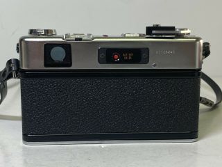 Vintage Yashica Electro 35 Film Camera w/ Yashinon DX 45mm 1.  7 Lens 3