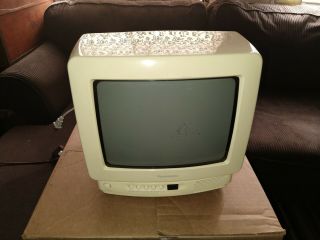 Vintage Panasonic 9” Color Television Ct - 9r11a White Gaming Crt Tv