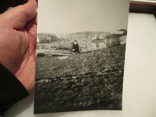 Photo Crashed German Me - 109 Fighter In A Field