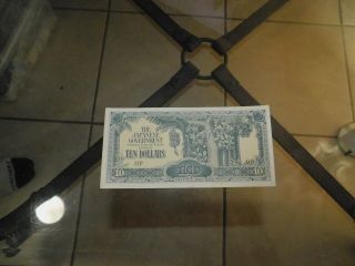 The Japanese Government 10 Dollars Wwii Printed Currency - Stack Of 1000 Bills