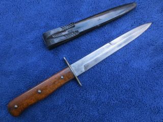 Ww2 Vintage German Luftwaffe Fighting Knife And Scabbard