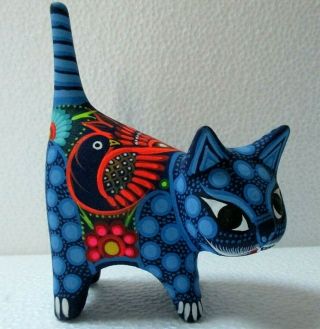 Mexican Folk Art Hand Painted Clay Pottery Cat Figure 6 "