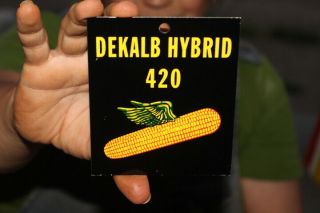 Vintage Dekalb Hybrid Seed Corn Farm Gas Oil 2 Sided Metal Field Tag Sign