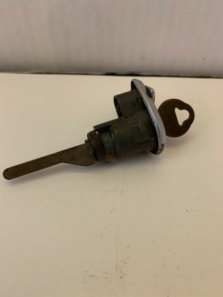 Vintage Briggs & Stratton Gm Lock Cylinder With Key 8834