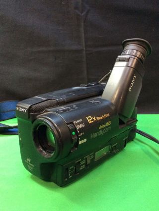 Vintage Sony CCD - TR400 12X Steady Shot Video Hi8 Handycam. 3