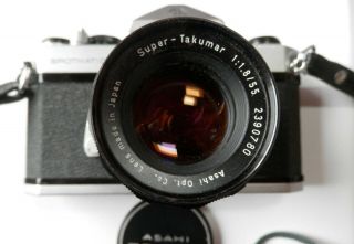 Vintage Asahi Pentax Spotmatic SP 35mm Film Camera & 55mm f1.  8 Takumar 2