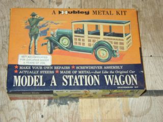 Vintage 1960s - 70s Hubley Model A Station Wagon 4858 Metal Car Model Nm