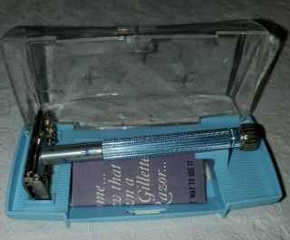 Vintage Lady Gillette Blue Star Safety Razor In Case 1965 With Users Guide