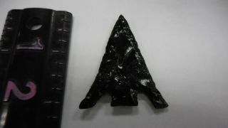 Arrowhead - - Obsidian Point - - Classic Form And Flaking