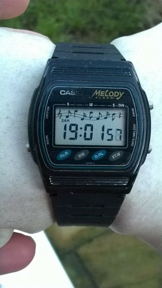 Casio M - 14 Melody Alarm Mens Vintage Lcd Digital Watch - No Sound