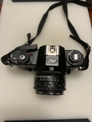 Vintage NIKON EM 35mm Canera With Nikon Series E 50 Mm 1:1.  8 Lens 3