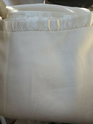 Vintage Acrylic Blanket Full/double Satin Trim Usa White