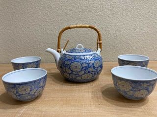 Blue And White Small Porcelain Japanese Teapot And 4 Teacups