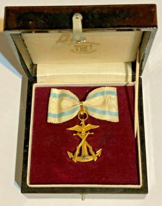Wwii Japan Imperial Soldies Relief Association Meritorious Member Badge Gold K9