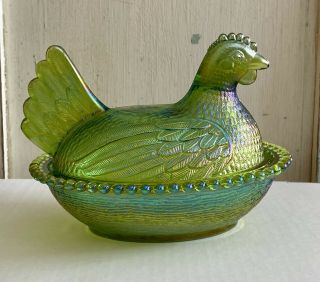 Vintage Indiana Iridescent Lime Green Carnival Glass Hen Chicken On Nest Unique