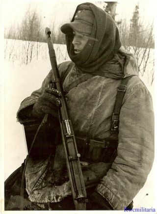 Press Photo: Bundled Wehrmacht Rifleman In Russian Winter By Newel 1944
