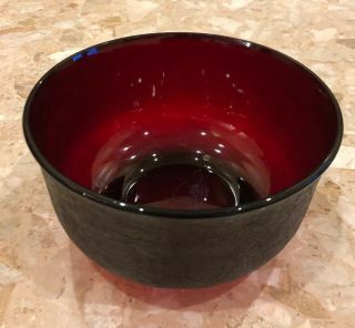 Vintage Ruby Red Textured 8 3/4” Serving Bowl Arcoroc France Depression Glass