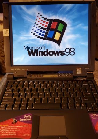 Vintage Laptop Compaq Presario Model 1655 With Owners Guide And Recovery Disk