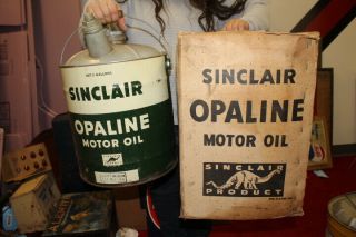 Large Vintage Sinclair Opaline Motor Oil 5 Gal.  Metal Can Gas Station Sign W/box