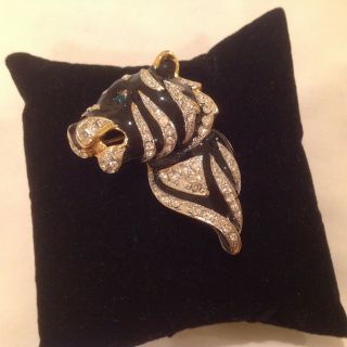 Vintage Signed Craft Black Enamel Rhinestones Emerald Eye Tiger Brooch Jewelry