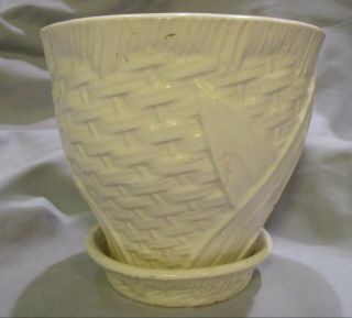 Vintage Mccoy Pottery Flower Pot White Basket Weave & Grass 1930s Nm Mark 5 1/2 "