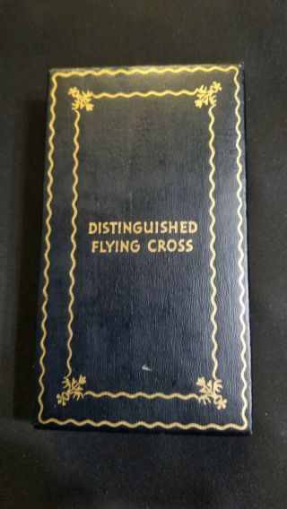 World War 2 Distinguished Flying Cross Medal & Lapel Pin W Box
