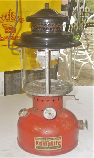 Vintage Agm Rl - 32c Scotsman Kamplite Lantern American Gas Machine Coleman Fuel
